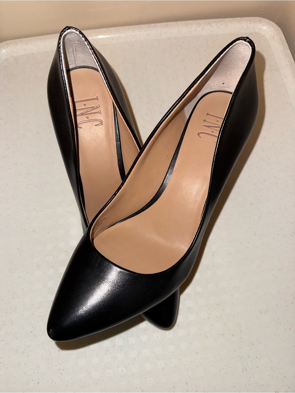 INC International Concepts Black Pointed Toe Pumps